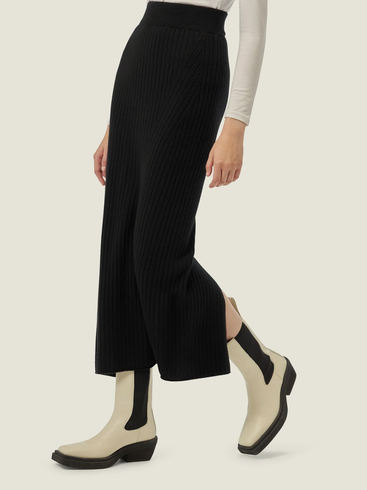 Cashmere Midi Skirt 2